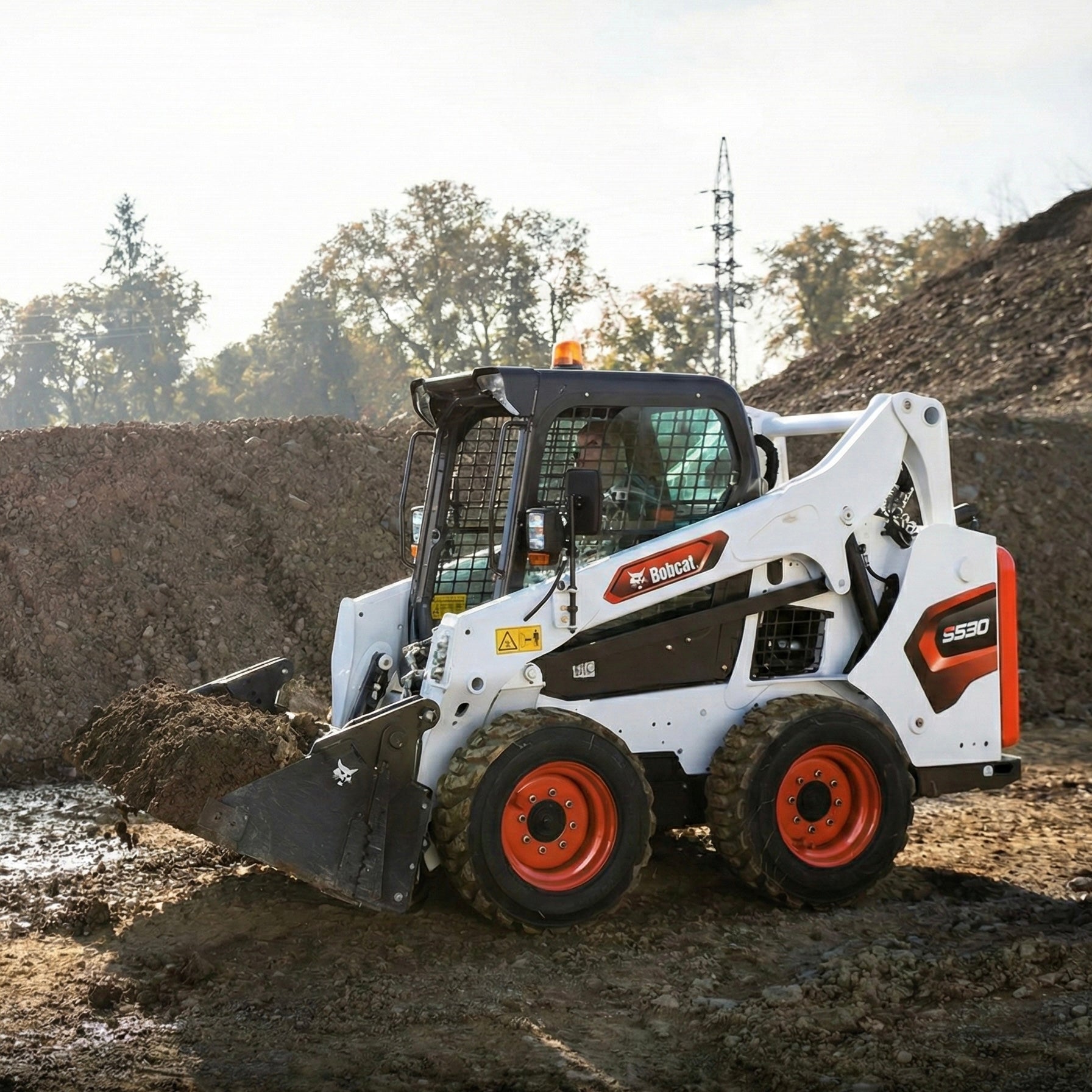 Mini cargador Bobcat S530
