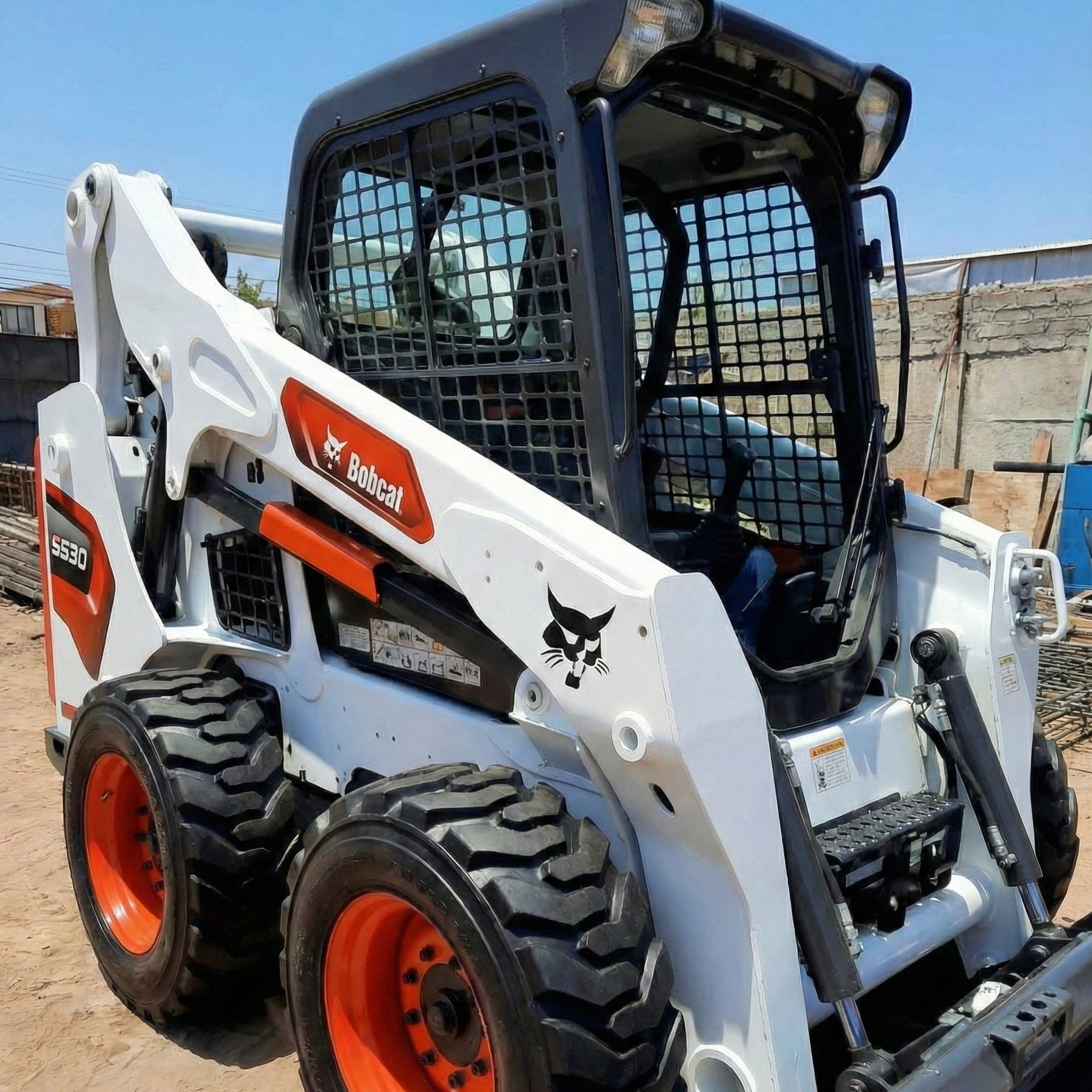 Mini cargador Bobcat S530